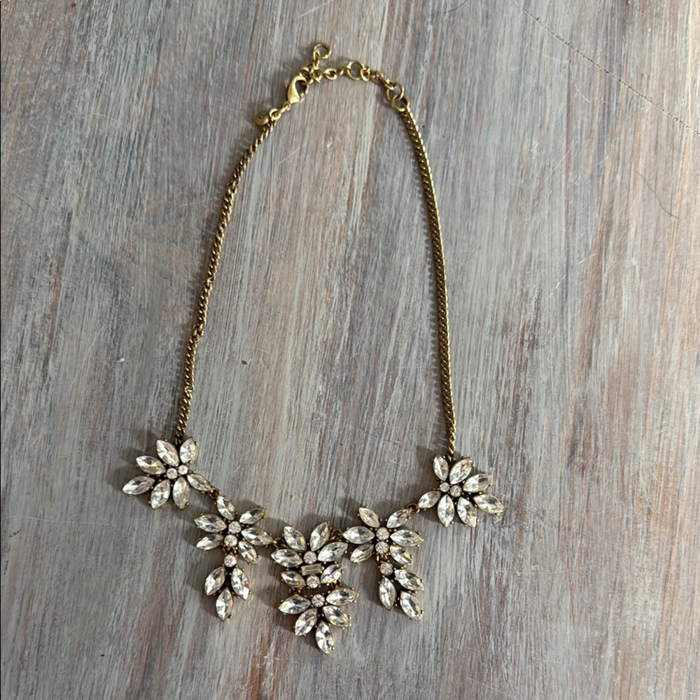 Elegant Gold and Silver Floral Necklace